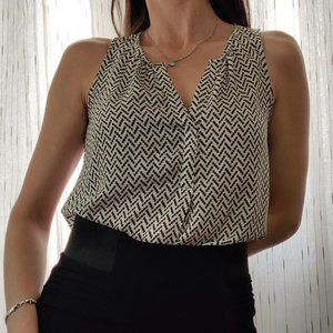 Candie's. Small White with Black Diagonal Diamond Pattern Blouse